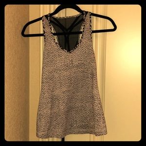 Lululemon top with built in bra